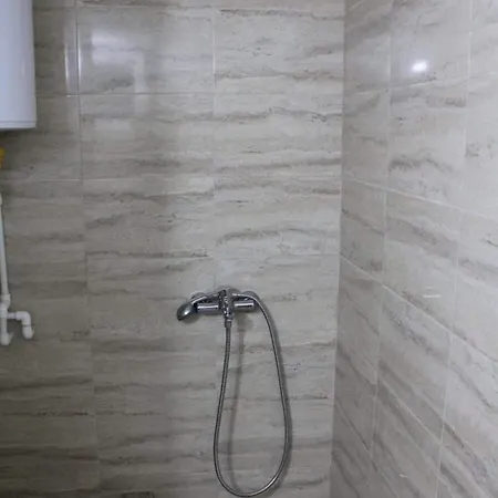 Casuta Galbena - Gradina, Parcare, Bucatarie, Foisor & Bbq - Dağ evi *