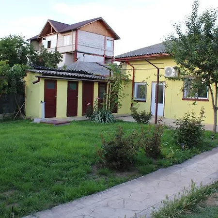 Casuta Galbena - Gradina, Parcare, Bucatarie, Foisor & Bbq - Horská chata Eforie Nord