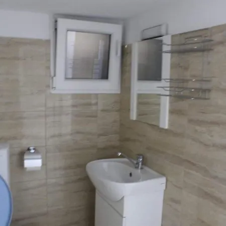 Chalet Casuta Galbena - Gradina, Parcare, Bucatarie, Foisor & Bbq - Eforie Nord